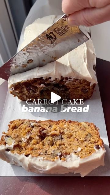 Erin Antoniak on Instagram: "CARROT CAKE BANANA BREAD 😍 one of my favorite versions of banana bread ever, and that’s not only because i’m obsessed with everything carrot cake!!! 🥕 it’s truly so delicious and comforting and full of textures and flavor. make it and let me know your thoughts! 

like this video and comment ‘CC BB’ to get the recipe sent directly to your inbox! 🫶🏻

#carrotcake #bananabread #bananabreadrecipe #morningglory #easter #easterbrunch #eathealthy #creamcheese #easterbunny #todayfood #breadloaf #breakfast #breakfastideas" Fall Pastries, Carrot Cake Banana Bread, Cake Banana Bread, Carrot Banana Cake, Lemon Ricotta Cookies, Easy Recipies, Cookie Deserts, Cake Banana, Carrot Cake Muffins