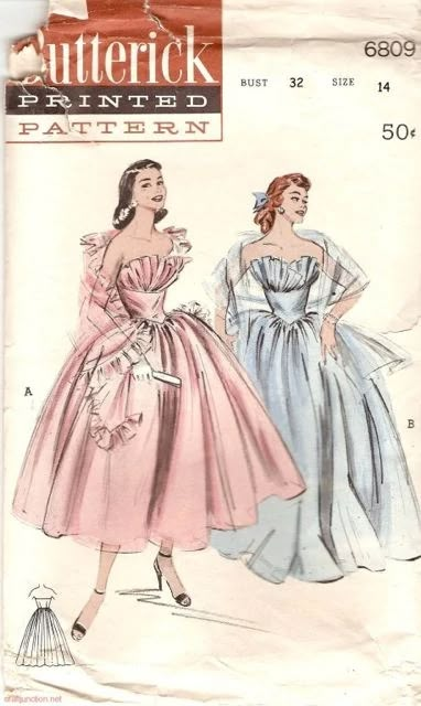 Vintage Sewing Pattern Illustrations, 1950s Formal Dress, Vintage Fashion Sketches, Vintage Clothes Patterns, Dress Stole, Fashion Illustration Vintage, Ballerina Dress, Vintage Dress Patterns, Vintage Gowns