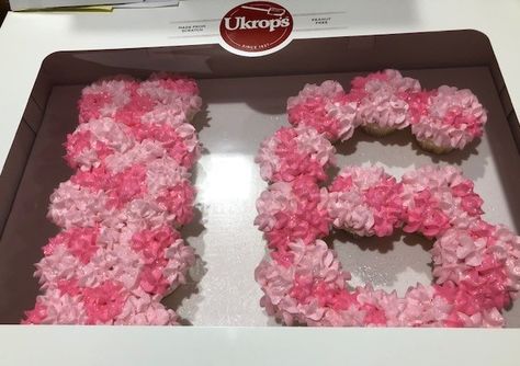 Pink carnation looking cupcakes in the shape of the number 16 Sweet 16 Cakes Number, 16 Shaped Birthday Cake, Sweet 16 Cupcake Cake, 16 Cupcake Cake, Sweet 16 Cupcake Ideas, 16 Number Cake, Iced Cupcakes, Sweet 16 Cupcakes, Cupcakes Decorating