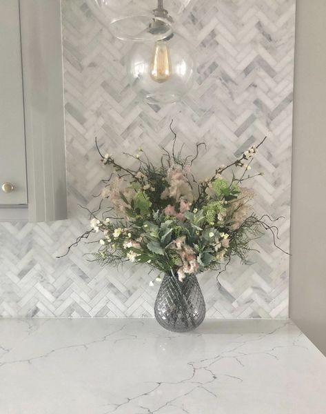 35 Amazing Herringbone Backsplash Ideas To Transform Your Kitchen Tile Backsplash Kitchen Herringbone, Herringbone Kitchen Backsplash Ideas, Kitchen Backsplash Herringbone, Over Sink Decor, Blue Herringbone Backsplash, White Herringbone Tile Backsplash, Herringbone Backsplash Kitchen, Herringbone Kitchen Backsplash, White Herringbone Tile