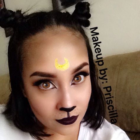 Sailor moon anime Luna cat makeup halloween tutorial Cat Makeup Halloween Tutorial, Sailor Moon Halloween Costume, Luna Costume, Sailor Moon Halloween, Easy Halloween Face Painting, Sailor Halloween, Luna Cosplay, Sailor Moon Makeup, Sailor Moon Costume