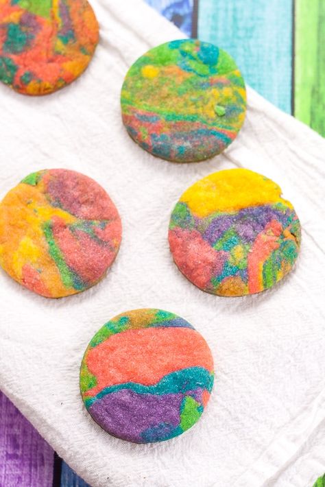 Tie Dye Cookies Recipe and Tutorial | The Gracious Wife Tie Dye Food, Tie Dye Cookies, Tie Dye Cupcakes, Cooking With Kids Easy, Tie Dye Birthday Party, Cookie Recipes For Kids, Tie Dye Birthday, Hippie Birthday, Tie Dye Party