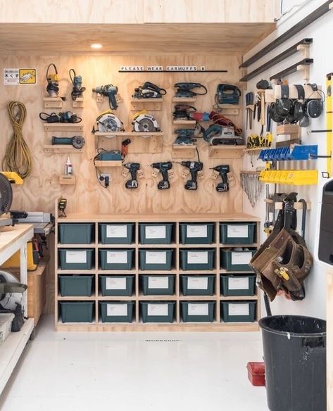 Garage Conversion Ideas, Garage Woodshop, Garage Organizing, Garage Workbench Plans, Garage Workshop Layout, Garage Storage Inspiration, Garage Workshop Plans, Basement Workshop, Garage Organisation