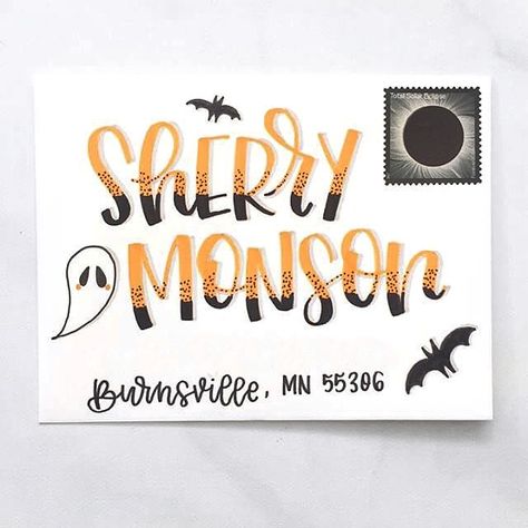 Halloween Envelope, Halloween Calligraphy, Halloween Mail, Sending Letters, Addressed Envelopes, Mail Art Envelopes, Halloween Crafting, Envelope Addressing, Mail Ideas