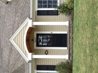 Simple portico Simple Portico, Portico Ideas, Front Portico, Portico Designs, Portico Design, Cottage Front Doors, Ranch House Remodel, Gray House Exterior, Ranch House Exterior