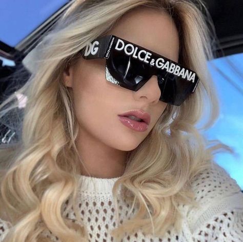 Large Frame Glasses, Summer Glasses, Funky Glasses, Casual Sunglasses, Glasses Logo, Polarized Glasses, Christian Dior Fashion, Belek, Beach Sunglasses