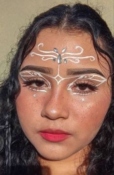 Fantasy Elf Makeup, Witchy Eyeliner, Alt Liner, Wind Makeup, Face Painting Aesthetic, Moon Makeup, Dragon Makeup, Uv Makeup, Ball Makeup