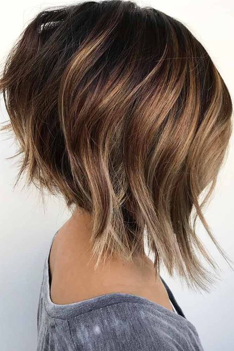 Kort Bob, Inverted Bob Haircuts, Angled Bob Haircuts, Asymmetrical Bob Haircuts, Angled Bob Hairstyles, Inverted Bob Hairstyles, Stacked Bob Hairstyles, Stacked Bob, Stacked Bob Haircut