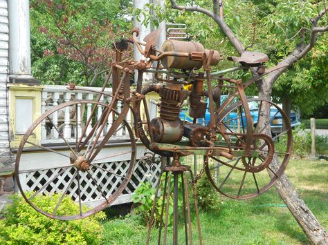 McCormick Park Neighborhood Junk Decor, Rusty Metal Garden Art, Metal Motorcycle, Vintage Motorcycle Posters, Repurposed Art, Old Motorcycles, Farm Art, Garage Art, Metal Garden Art