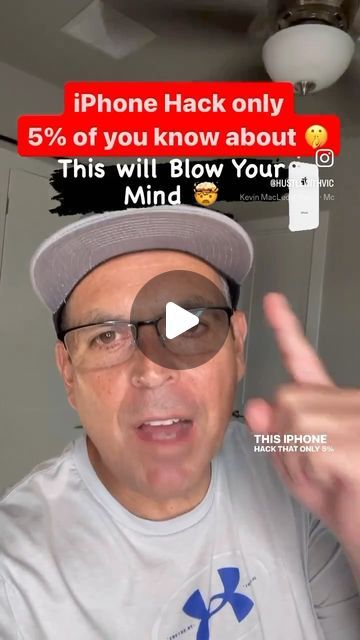 Victor Paredes | Digital Creator on Instagram: "This iPhone hack is mind blowing for guarantee that you didn’t know about it !🤯. This is a real game changer and it will blow your mind ! 🫵   #iphone #iphonehack #iphonehacks #iphonehacksandsecrets #lifehacks #cooliphonetricks   Make sure to share this video with someone you know 🚀" Iphone 7 Hacks, Snapchat Hacks Iphone, Cool Iphone Tricks, Iphone Hacks Mind Blowing, Iphone Hacks No One Knows, Cool Iphone Hacks, Typing Hacks, Electronic Ideas, How To Clean Iphone