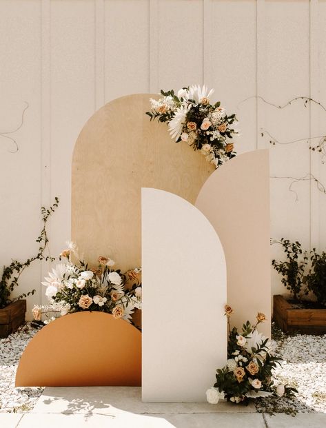 ARCHES + BACKDROPS | FLOCK Decor Photobooth, Minimalist Dekor, Wedding Backdrop Design, Photos Booth, Wedding Backdrop Decorations, Dekor Diy, Event Backdrop, Wedding Wall, Backdrop Design