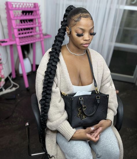 Low Weave Ponytail, High Braided Ponytail, Butterfly Ponytail, High Weave Ponytail, Braided Butterfly, Braided Ponytail Weave, Ponytail Inspiration, Ponytail Looks, Natural Hair Ponytail