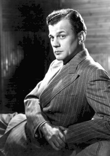 Joseph Cotton 1944 Joseph Cotton, Joseph Cotten, Men Are Men, Gorgeous Guys, Hollywood Cinema, Orson Welles, Hooray For Hollywood, Classic Movie Stars, Film Stars