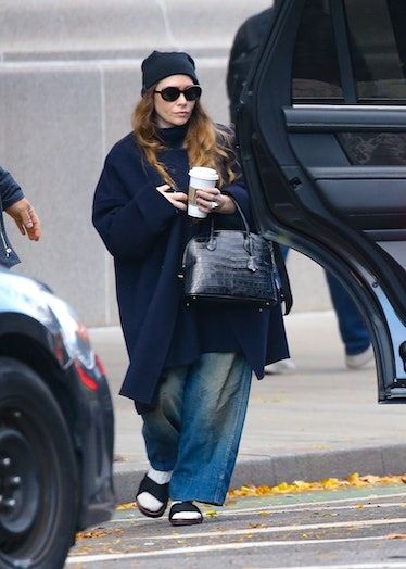 Mary Kate Olsen Style, Mary Kate And Ashley Olsen, Ashley Olsen Style, Olsen Fashion, Olsen Twins Style, Mary Kate And Ashley, Kate Olsen, Mary Kate Ashley, New Street Style