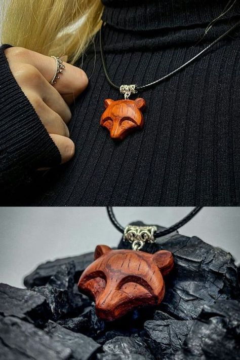 Wood Necklace Diy, Wooden Earrings Handmade, Wood Necklace Pendant, Wood Carving Art Sculpture, Wood Jewelry Diy, Dad Crafts, Wooden Jewelery, Dremel Crafts, Varna Bulgaria