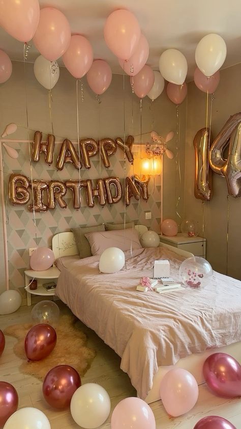 Bday Bedroom Decoration Ideas, Birthday Decorations For Room, Bedroom Bday Decoration, Room Decor Birthday Surprise, Bday Room Decoration Ideas, Bedroom Birthday Decorations, Room Birthday Decor, Birthday Bedroom Decorations, Birthday Room Surprise