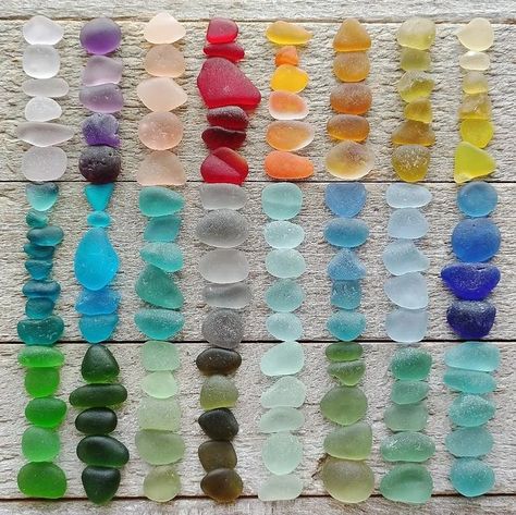 Red Sea Glass, Beach Glass Crafts, Cottage Crafts, Sea Glass Colors, Beach Glass Art, Sea Glass Beach, Ocean Crafts, Rainbow Aesthetic, Sea Glass Crafts