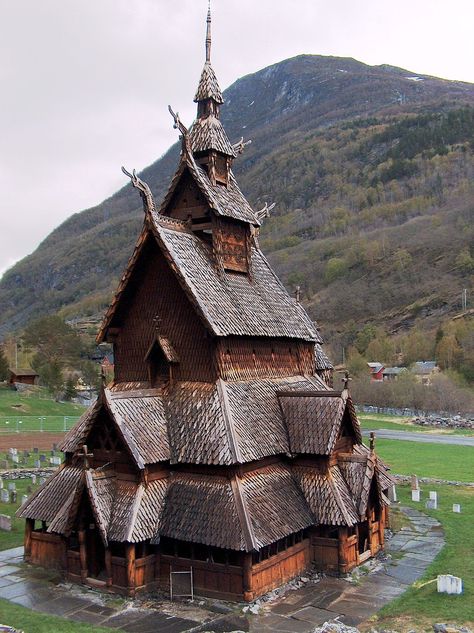 Viking House, Architecture Antique, Wooden Church, Viking Village, Scandinavian Architecture, Russian Architecture, Old Churches, Church Building, Gothic Architecture