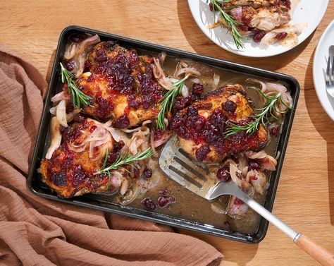 Chicken With Cranberries, Thanksgiving Dinner Sides, Loaded Baked Potato Salad, Dinner Recipe Ideas, Balsamic Marinade, Traditional Thanksgiving Dinner, Baked Potato Salad, Thanksgiving Dinner Recipes, Balsamic Chicken