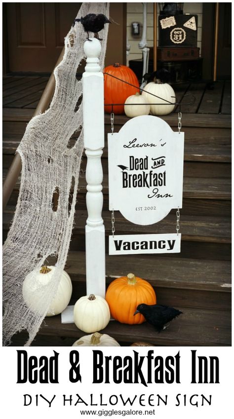 Dead & Breakfast Inn- DIY Halloween Sign | Halloween Porch Ideas Dead And Breakfast, Halloween Signs Diy, Halloween Porch Sign, Annual Halloween Party, Halloween Front Porch, Cricut Halloween, Halloween Sign, Halloween Porch, Halloween Yard