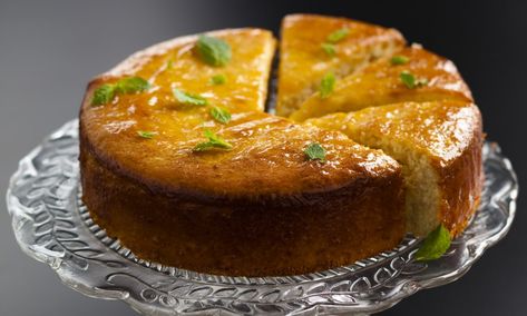 Recipe: Whole-lemon almond cake Almond Meal Cake, Mandarin Cake Recipe, Lemon Almond Cake, Lime Cake Recipe, Mandarin Cake, Beautiful Birthday Cake, Flourless Desserts, Polenta Cake, Cake Lemon