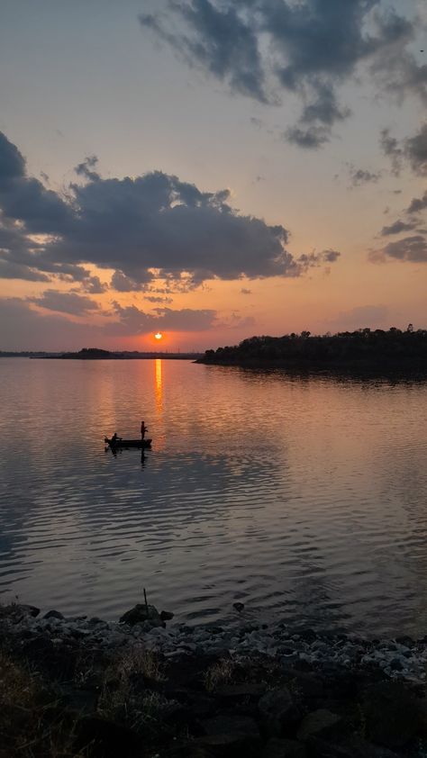 Evening Vibes Insta Story, Instagram Story Bg, 2jz Engine, Amazing Aesthetic, Marvel Wallpaper Hd, Sky Pic, Punjabi Culture, New Movie Posters, Oneplus Wallpapers