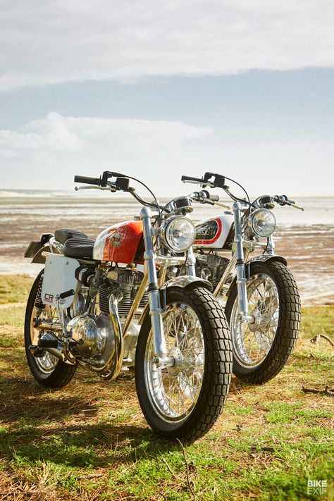 Classic Motorcycles Vintage, 70s Motorcycle, Vintage Racing Bike, Old Bmw Motorcycle, Vintage Motorcycle Photos, Vintage Japanese Motorcycles, 1970 Motorcycle, Cafe Racer Seat, Triumph Motorbikes