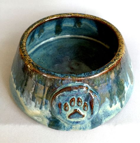 Clay Dog Bowl Ideas, Ceramic Dog Bowls Pottery, Pottery Dog Bowl, Pottery Dog, Dog Pottery, Puppy Boy, Bowl Ideas, Ceramic Dog Bowl, Handmade Ceramics Pottery