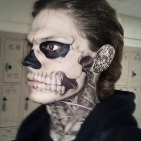 Tate Langdon, Skeleton Makeup, Evan Peters, Horror Story, American Horror, American Horror Story, Fun Games, Group Chat, Skeleton