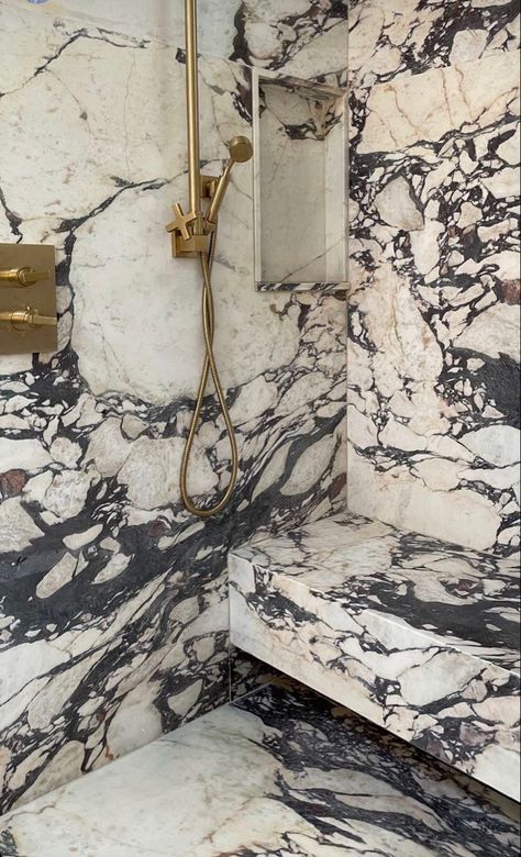 Marble Shower Walls With Accent, Marble Trends 2023, Romantic Shower Bathroom, Calcutta Bathroom, Granite Shower Walls, Calacatta Bathroom, Drømme Bad, Gold Fixtures, Bathroom Goals