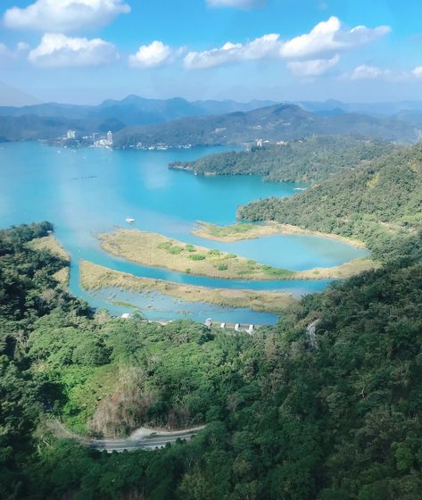 Looking Sun Moon Lake from a cable car #Taiwan #birdview #travel #photography Sun Moon Lake Taiwan, Sun Moon Lake, Tainan, Cable Car, Nature Aesthetic, Oh The Places Youll Go, Taipei, Sun Moon, Aerial View