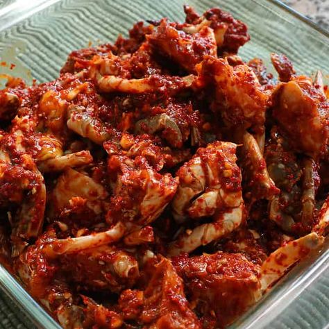 Gejang Recipe, Spicy Raw Crab, Korean Spicy Marinated Crab, Spicy Raw Marinated Crab Recipe, Raw Crab Recipe, Spicy Marinated Crab, Spicy Marinated Raw Crab, Raw Marinated Crab Recipe, Korean Spicy Squid Recipe