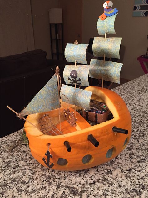 Pumpkin Carving Ideas Contest Winners, Halloween Pumpkin Competition, Winning Pumpkin Carving Contest Ideas, Work Pumpkin Carving Contest, Pumpkin Pirate Ship, Pumpkin Pirate, Winning Pumpkin Contest Ideas, Office Pumpkin Carving Contest, Diy Pumpkin Carving