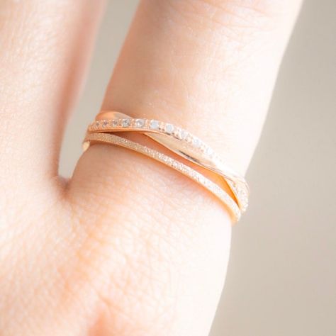 A gold-plated simple stacking ring set inspired by glittering stars ! It feels classic yet playful. Perfect as a friendship ring/wedding gift and easy to be stackable and versatile. A fabulous everyday ring! DETAILS: ☆ Crafted in Stainless Steel and plated with rose gold with blue CZ diamond. Pretty Rings Simple, Rose Gold Ring Simple, Simple Stacking Rings, Friendship Ring, Engagement Rings Twisted, Minimal Ring, Friendship Rings, Diamond Stacking Rings, Everyday Ring