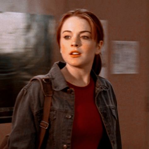 Lindsay Lohan Icons, Burn Book Inside, Mean Girls Icons, Cady Mean Girl, Lindsay Lohan 2000s, Jazmine Dubois, Crave Series, Mean Girls 2004, Mean Girls Musical