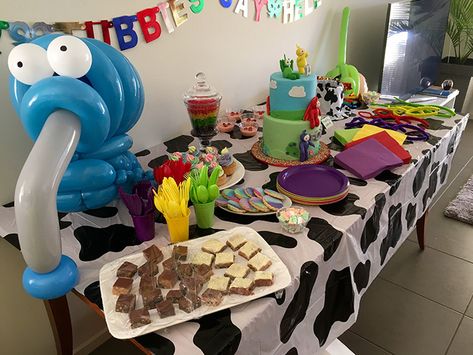 Tellie Tubbies Birthday Party, Teletubbies 1st Birthday Party Ideas, Teletubbies Birthday Party Ideas, Teletubbies First Birthday Party, Teletubbies Birthday Party Decorations, Teletubbies Party Ideas, Teletubbies Birthday Party, Cbeebies Party, Teletubbies Birthday