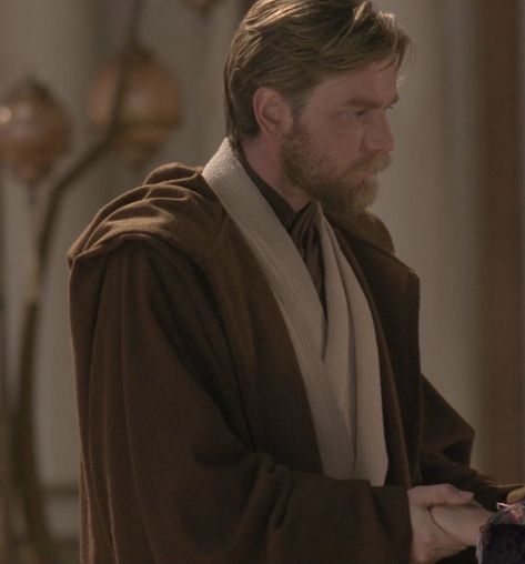 Ewan Mcgregor Obi Wan, Star Wars Fanfiction, Star Wars Food, General Kenobi, Deleted Scenes, Star Wars Obi Wan, Ewan Mcgregor, Obi Wan Kenobi, Fictional Crushes