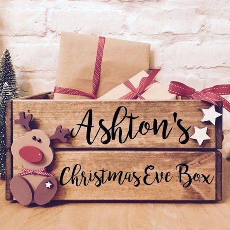 Diy Christmas Eve Box, Christmas Eve Box Ideas, Christmas Eve Crate, Xmas Eve Boxes, Meaningful Christmas Gifts, Meaningful Christmas, Wallpaper Iphone Christmas, Christmas Eve Box, Reindeer Christmas