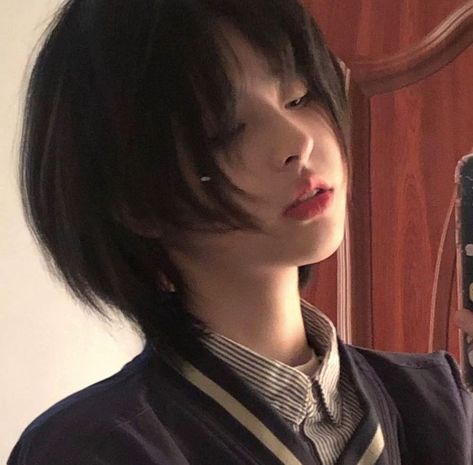 Justina Xie Short Hair, Justina Xie Hairstyles, Ulzzang Girl Short Hair, Justina Xie, Shot Hair, Korean Short Hair, Asian Short Hair, Hair Inspiration Short, Shot Hair Styles