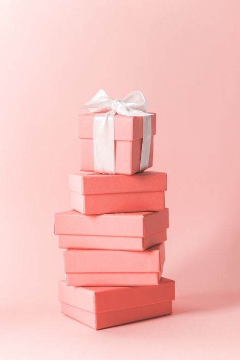 Stack of boxes | Premium Photo #Freepik #photo #background #wedding #christmas #ribbon Gift Boxes Photography, Presents Stacked, Stacked Gift Boxes, Photo Background Wedding, Presents Aesthetic, Stacked Presents, Pictures Of Presents, Christmas Gift Photography, Pile Of Presents