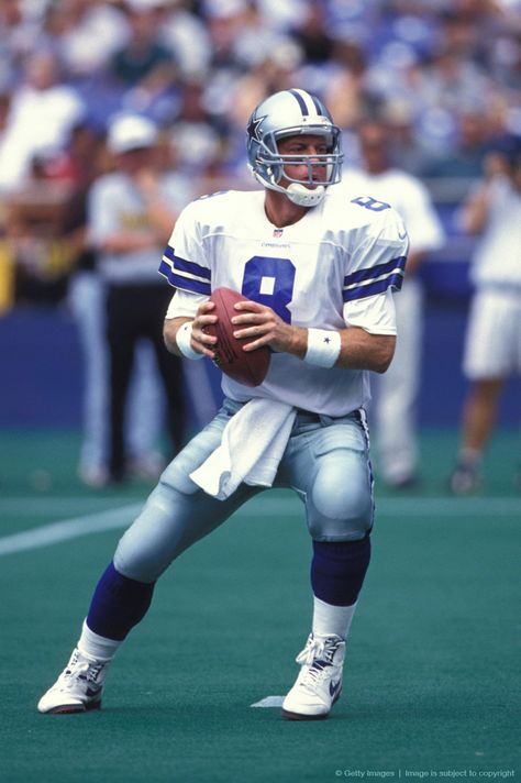 Troy Aikman 3 superbowls  32,942 yards 165 TD's  141 INT 6 probowls  81.6 QB rating 12 years played Troy Aikman Dallas Cowboys, Dallas Cowboy Cheerleader, Nfl Legends, Hustle Mindset, Cowboys Dallas, Cowboys Players, Dallas Cowboys Pictures, Dallas Cowboys Wallpaper, Dallas Cowboys Players