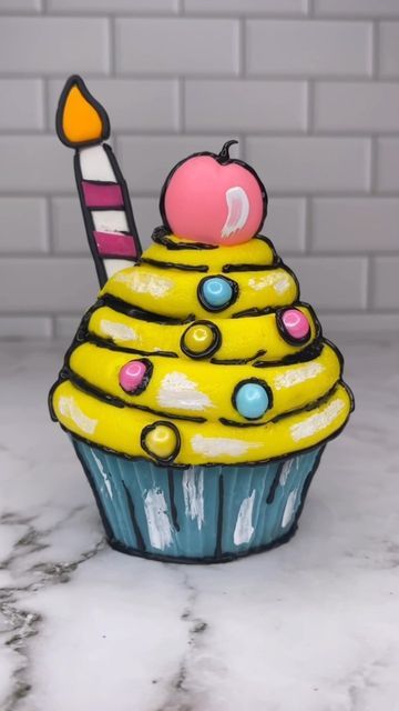 Modern Bakery, Cartoon Cupcakes, Rachel Lindsay, Plain Cake, Instagram Cartoon, Edible Creations, Cupcake Wars, Cartoon Cake, Cooking Art