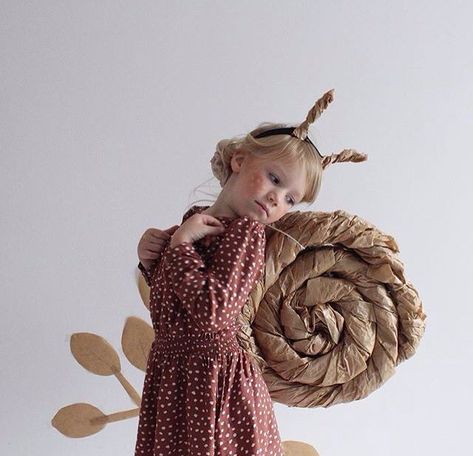 Snail Costume, Creative Halloween Costumes Diy, Strašidelný Halloween, Spooky Halloween Costumes, Baby Kostüm, Costumes Diy, Diy Halloween Costumes For Kids, Diy Kostüm, Creative Costumes