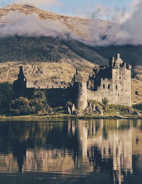 Scottish Aesthetic, Duncan Campbell, Kilchurn Castle, Highlands Castle, Scotland Aesthetic, Scotland Landscape, Tape Wall, Visit Edinburgh, Medieval Castles