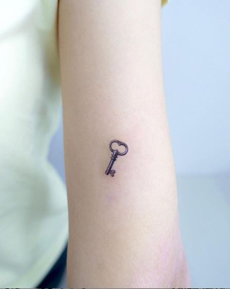 A women's lifestyle destination dedicated to style, entertainment, love, and living beautifully. Tiny Key Tattoo, Key Tattoo Designs For Women, Key Tattoo Designs Vintage, Key Tattoos For Women, Key Hole Tattoo, Old Key Tattoo, Vintage Key Tattoos, Small Key Tattoos, Lock And Key Tattoo