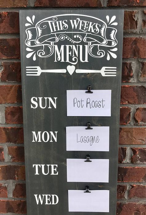 Rustic Home Decor Dining Room, Menu Board Ideas, Wooden Menu Board, Wooden Kitchen Signs, Home Decor Dining Room, Weekly Meal Planning, Fixer Upper Decor, Board And Brush, Decor Dining Room