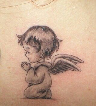 Baby Boy Angel Praying Simple Tattoo With Meaning, Cross With Wings Tattoo, Angel Tattoo For Women, Baby Angel Tattoo, Henne Tattoo, Cupid Tattoo, Kiss Tattoos, Cherub Tattoo