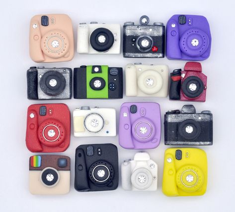 Camera Clay Art, Air Dry Clay Camera, Polymer Clay Camera, Clay Camera, Clay Fridge Magnets, Clay Fridge, Polymer Clay Magnet, Easy Clay Sculptures, Easy Polymer Clay