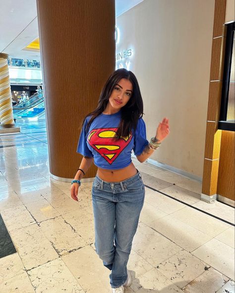 Malu Trevejo Outfits, Malu Trevejo, Face Claims, Superman, Aesthetic Pictures, Fashion Inspo Outfits, Fashion Inspo, Fashion Outfits, Celebrities