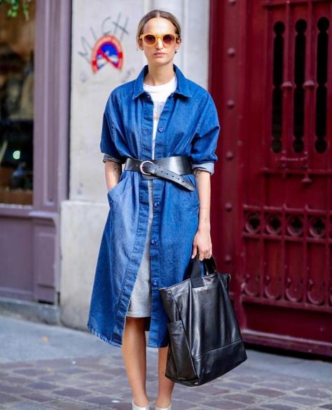 Long Denim Jacket Outfit, Denim Coat Outfit, Long Denim Shirt Dress, Jeans Dress Outfit, Duster Outfit, Denim Duster Coat, Long Denim Shirt, Long Denim Coat, Zara Denim Dress